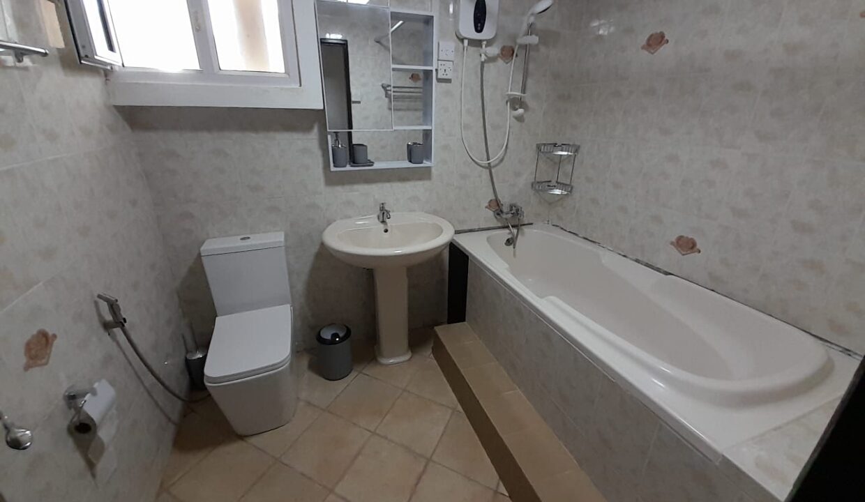 4-bedroom two-storey house for rent in Pereybere (2)