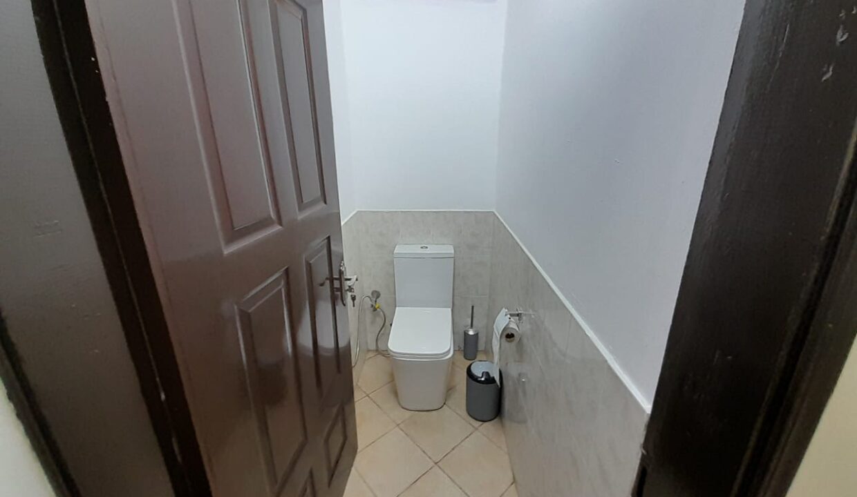 4-bedroom two-storey house for rent in Pereybere (8)