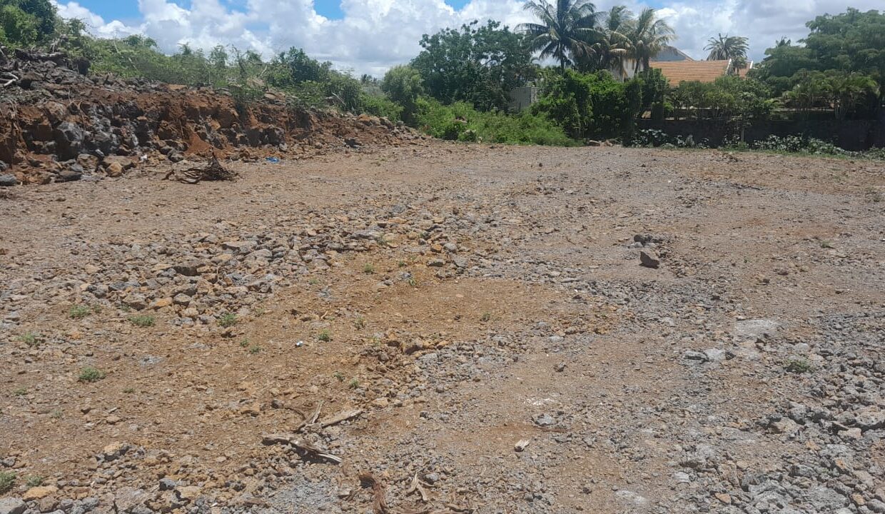 40 perches Residential Land for Sale – Calodyne, Grand Gaube 4