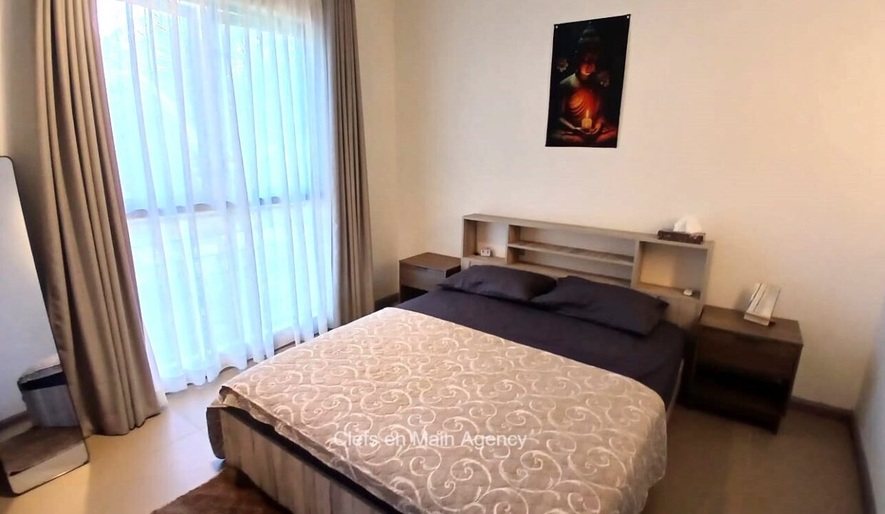 Furnished Luxury Duplex for Rent – Azuri Village, Roches Noires 11