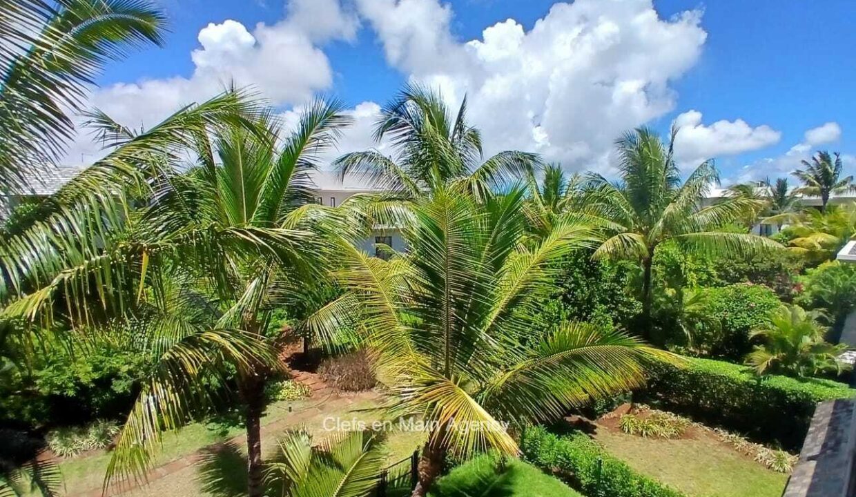 Furnished Luxury Duplex for Rent – Azuri Village, Roches Noires 22