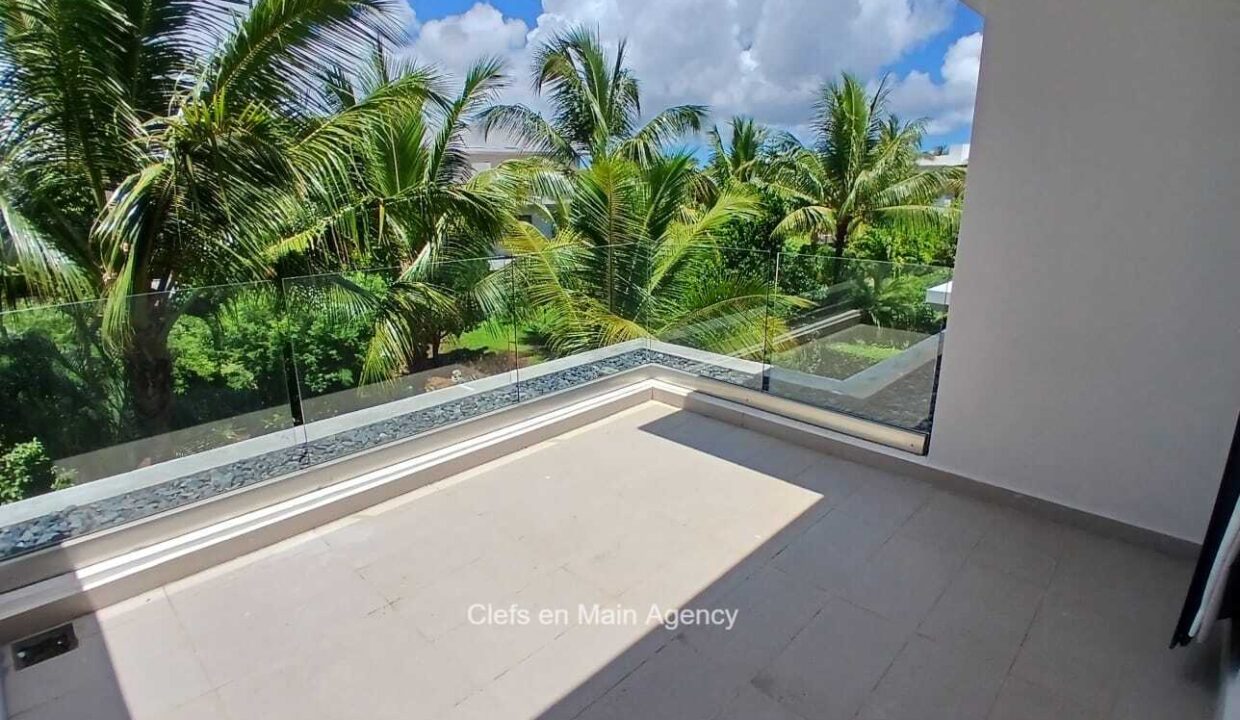 Furnished Luxury Duplex for Rent – Azuri Village, Roches Noires N