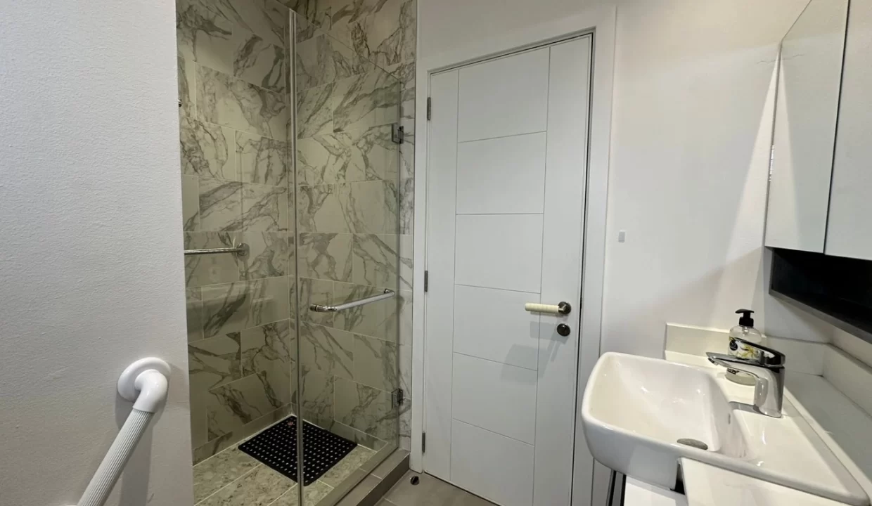 Furnished Skyline Penthouse for Rent , Rose-Hill 15