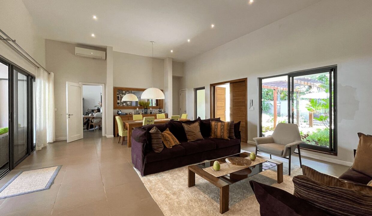 Luxurious Golf Villa for Rent – Anahita Golf Resort, Beau Champ 10