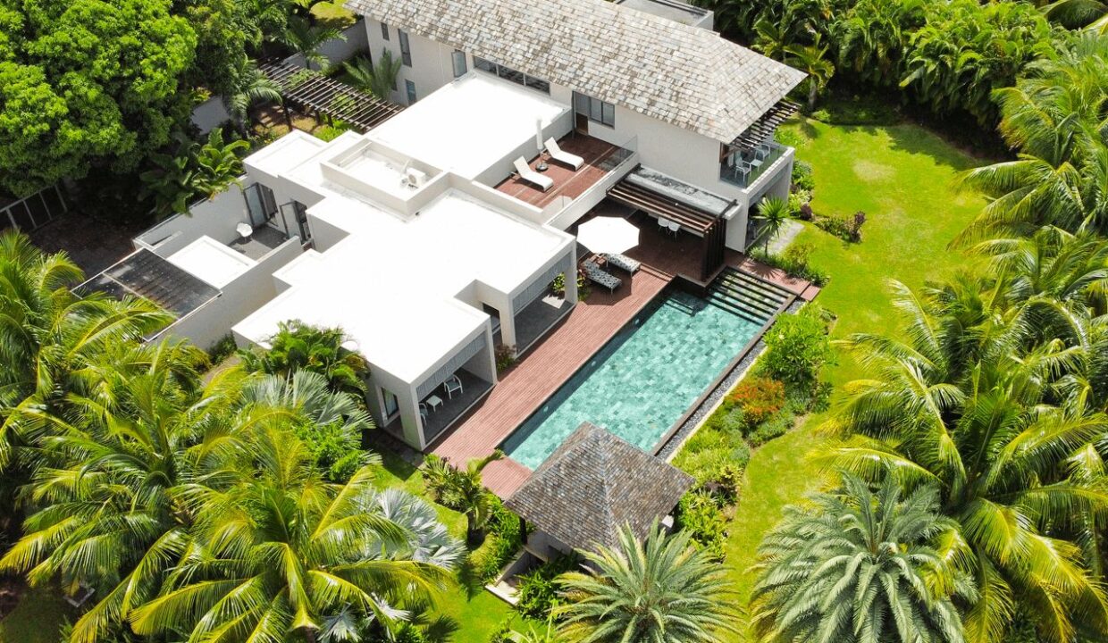 Luxurious Golf Villa for Rent – Anahita Golf Resort, Beau Champ 2