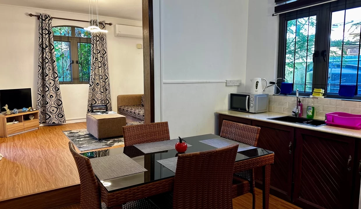 Opulent 2-Bedroom Apartment for Rent in Quatre Bornes 8