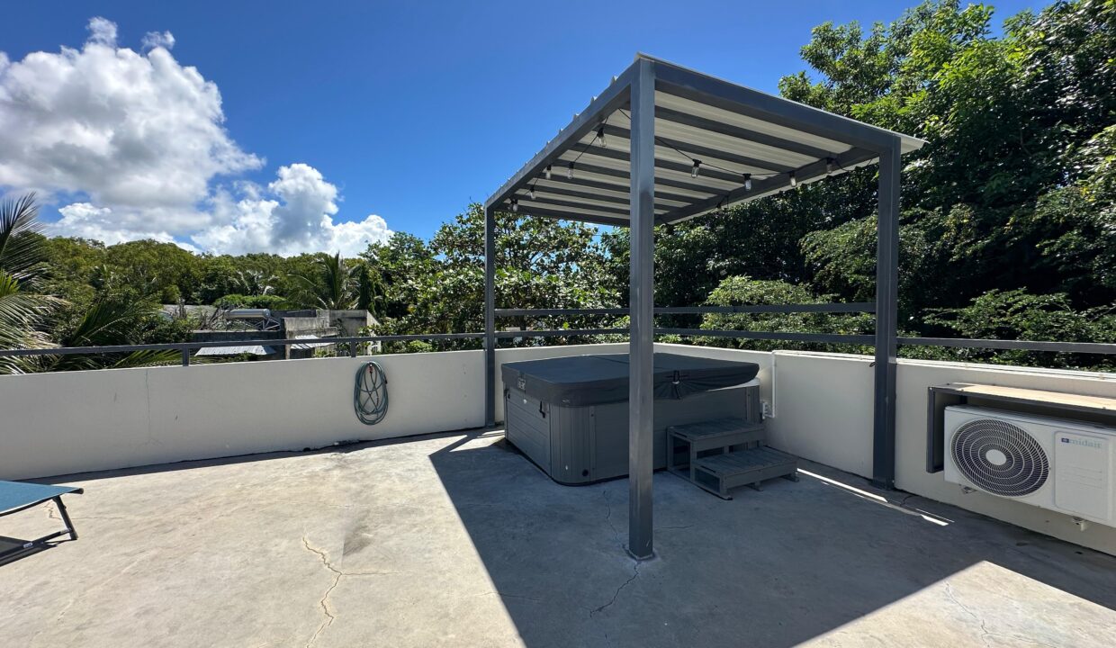 Residential Building for Sale – Poste Lafayette1