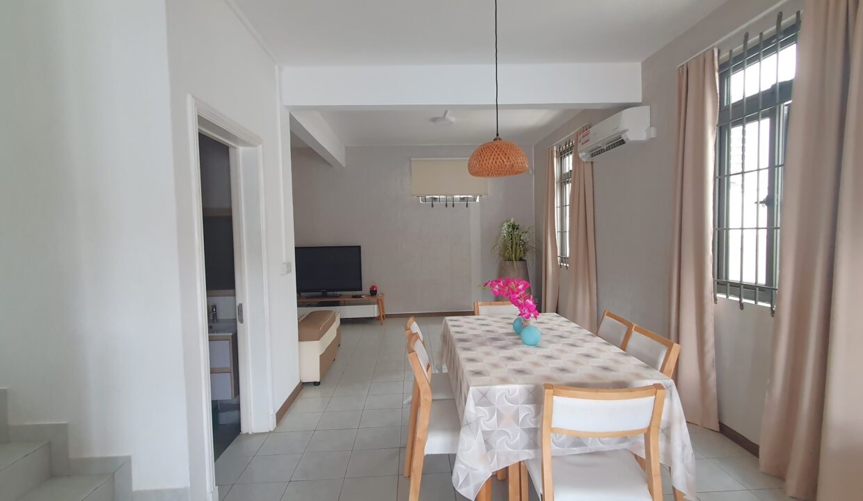 Villa with private pool for Rent in Flic en Flac 10