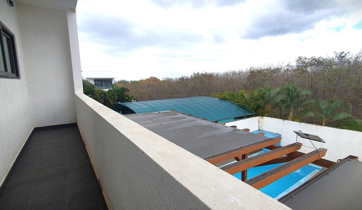 Villa with private pool for Rent in Flic en Flac 17