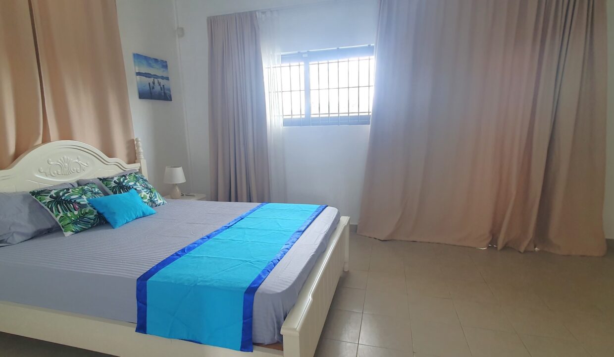 Villa with private pool for Rent in Flic en Flac 7