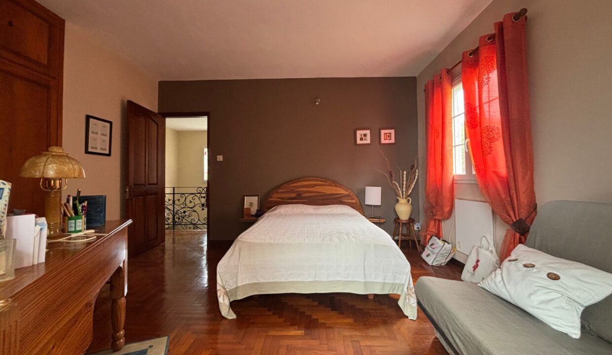 house for sale in floreal 10