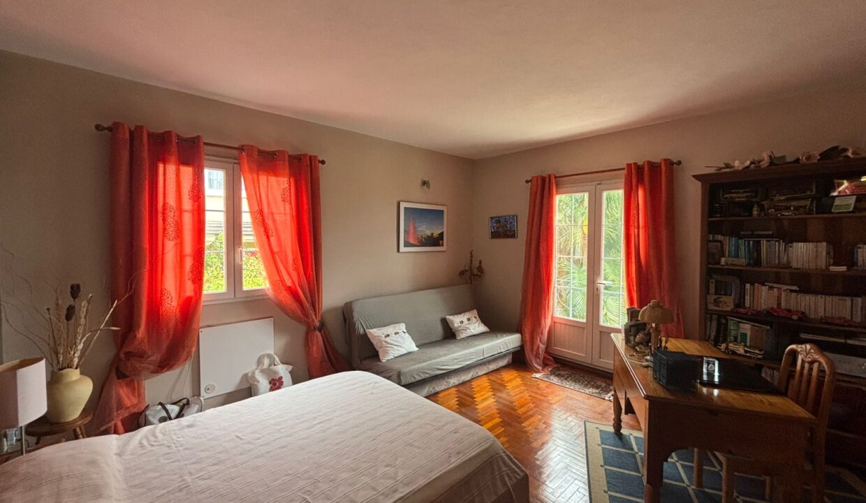 house for sale in floreal 11