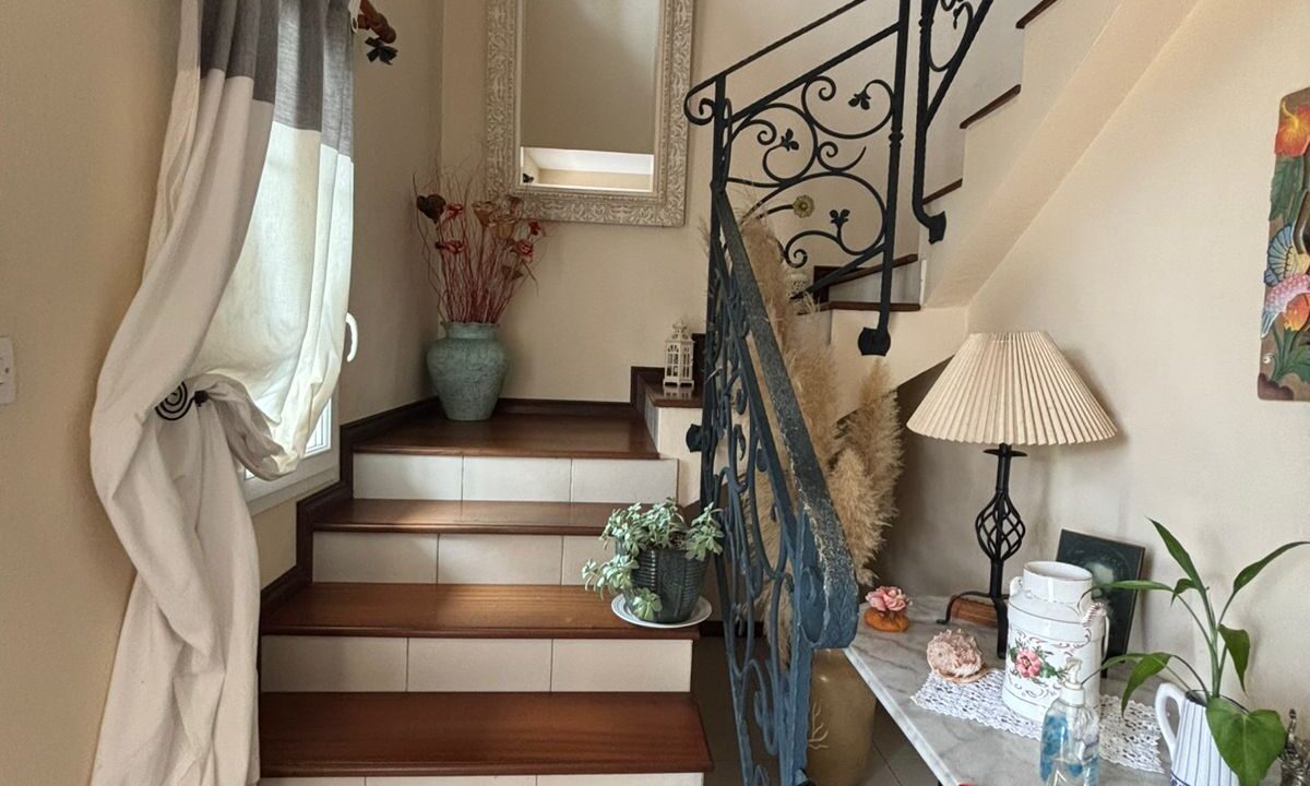 house for sale in floreal 9