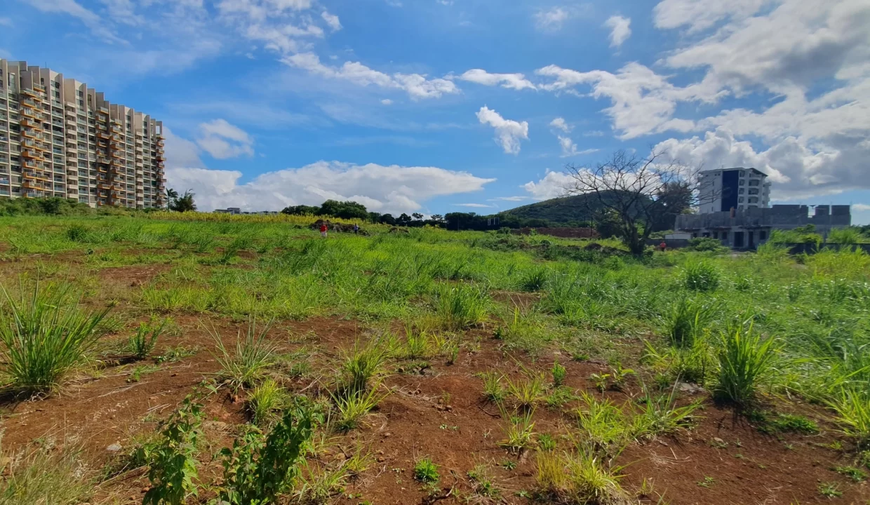 22.51 Perches Residential Land for Sale, Sodnac 10