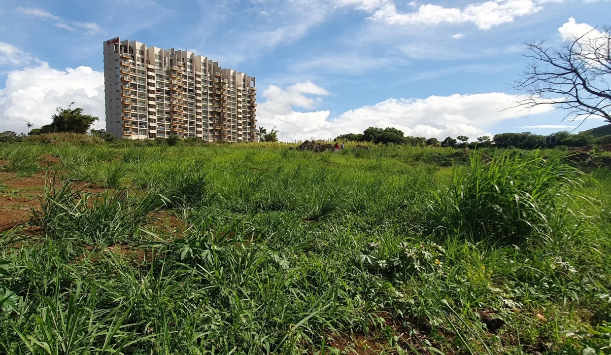 22.51 Perches Residential Land for Sale, Sodnac 9