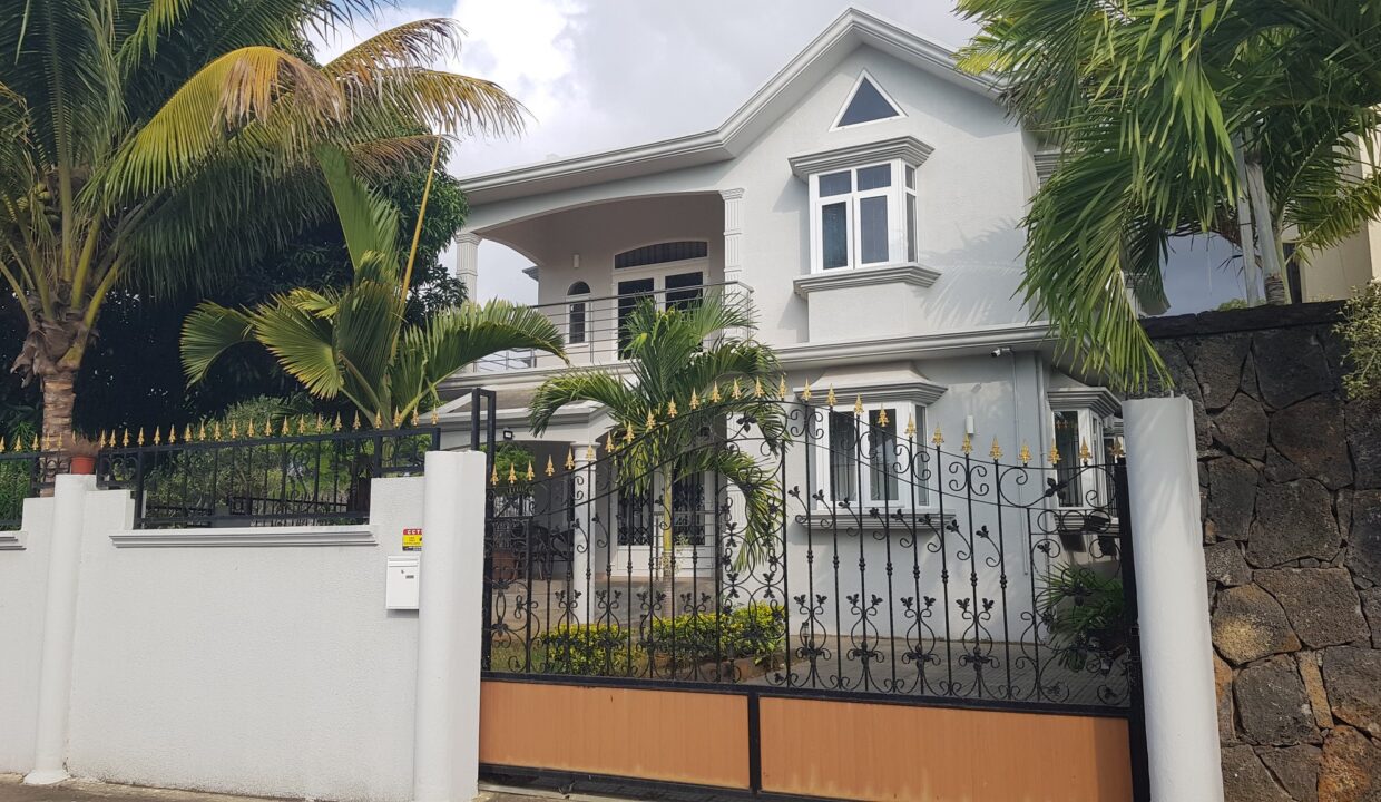 3 Bedroom Furnished Villa for Rent Trou aux Biches 1