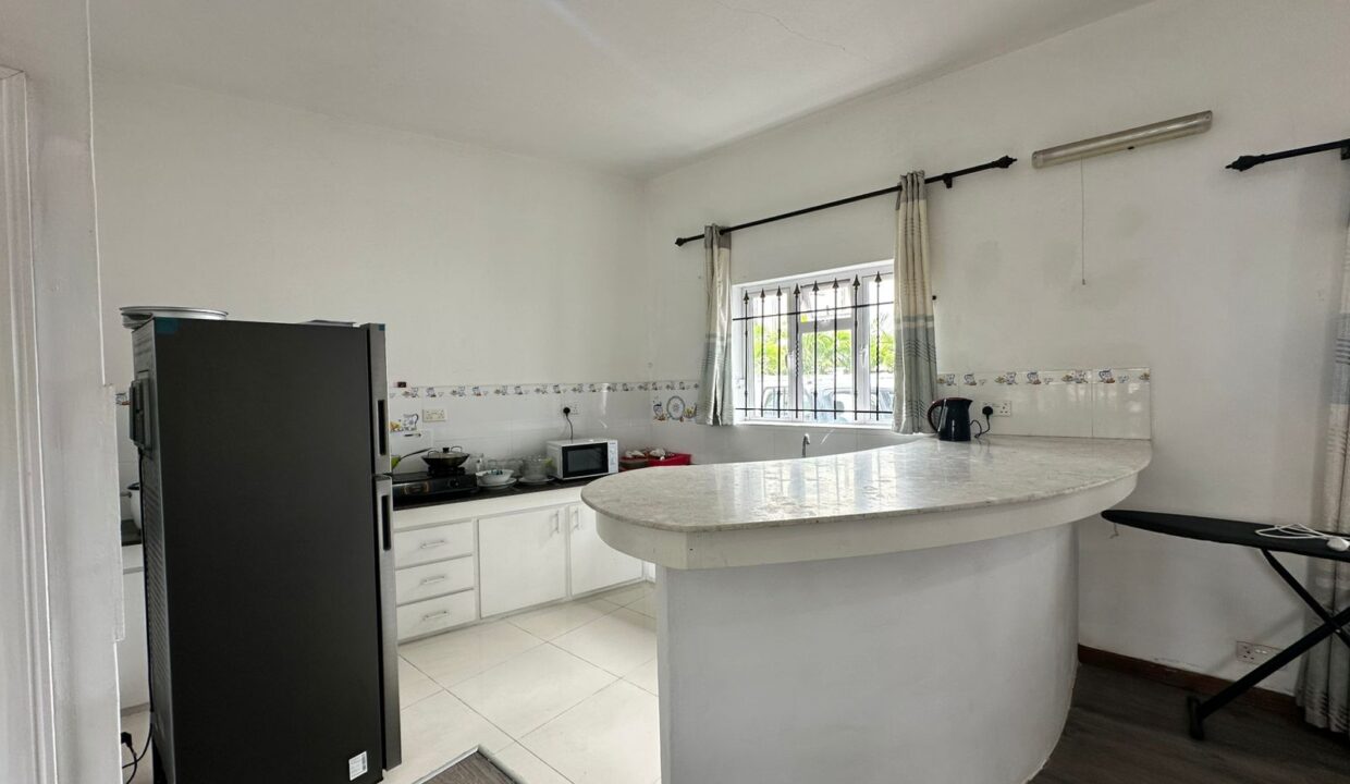 4 bedroom apartment for rent unfurnished ebène morcellement cybercity 8