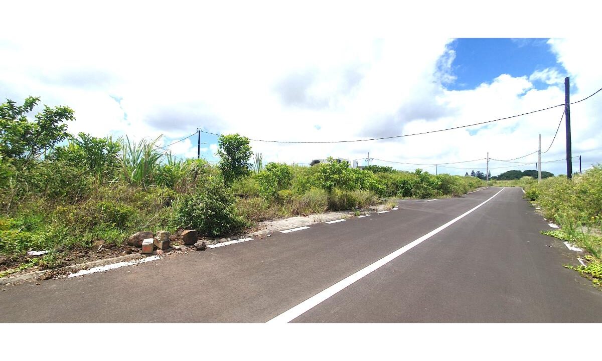 8.84 Perches Corner Plot for Sale in Rose Belle 3