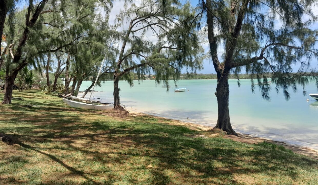 Beachfront Villa for sale in Butte à l’Herbe,Calodyne 2