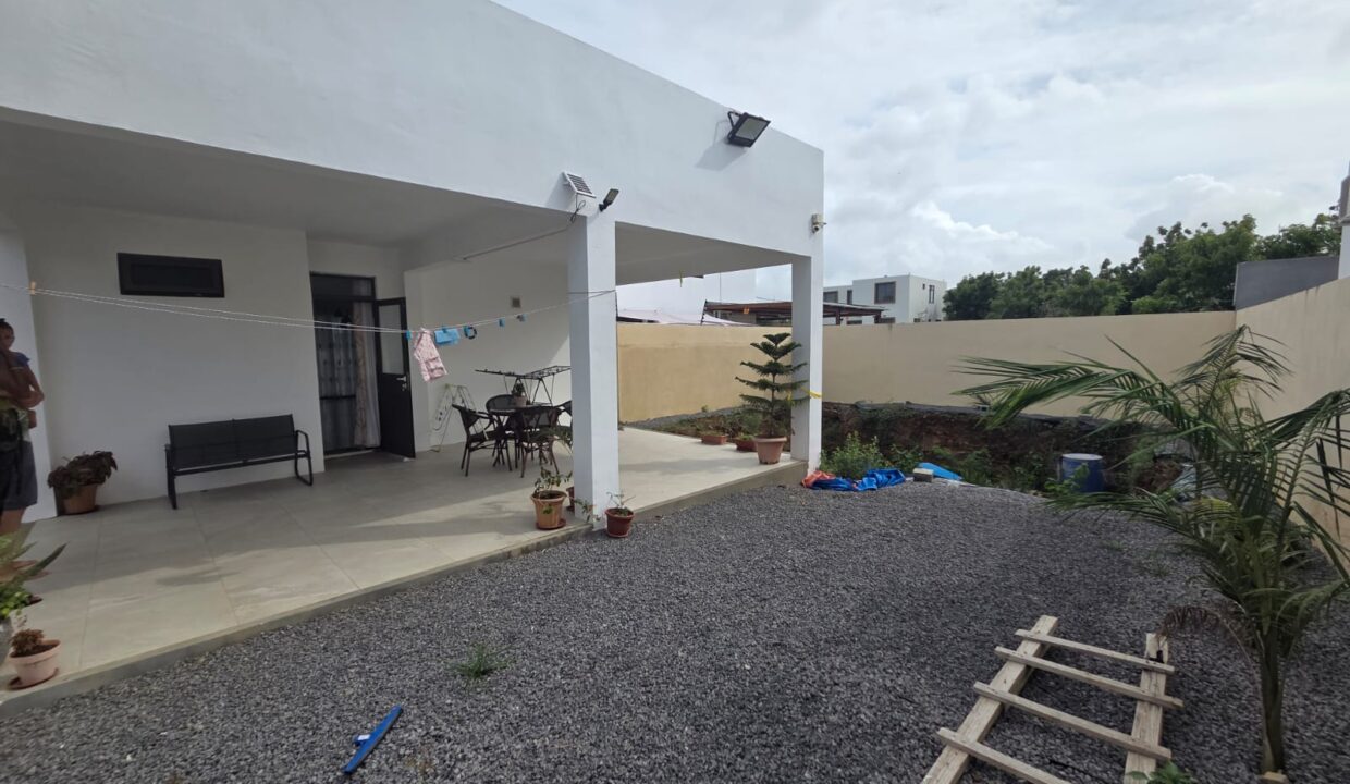 Elegant Modern 4 bedroom Villa for Sale in Grand Gaube 21