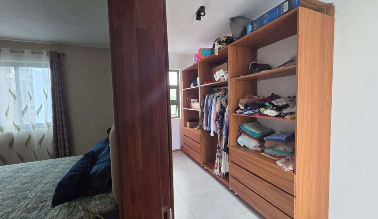 Elegant Modern 4 bedroom Villa for Sale in Grand Gaube 4