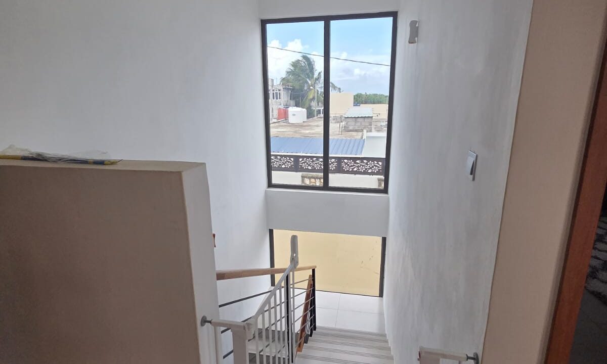 Elegant Modern 4 bedroom Villa for Sale in Grand Gaube 5