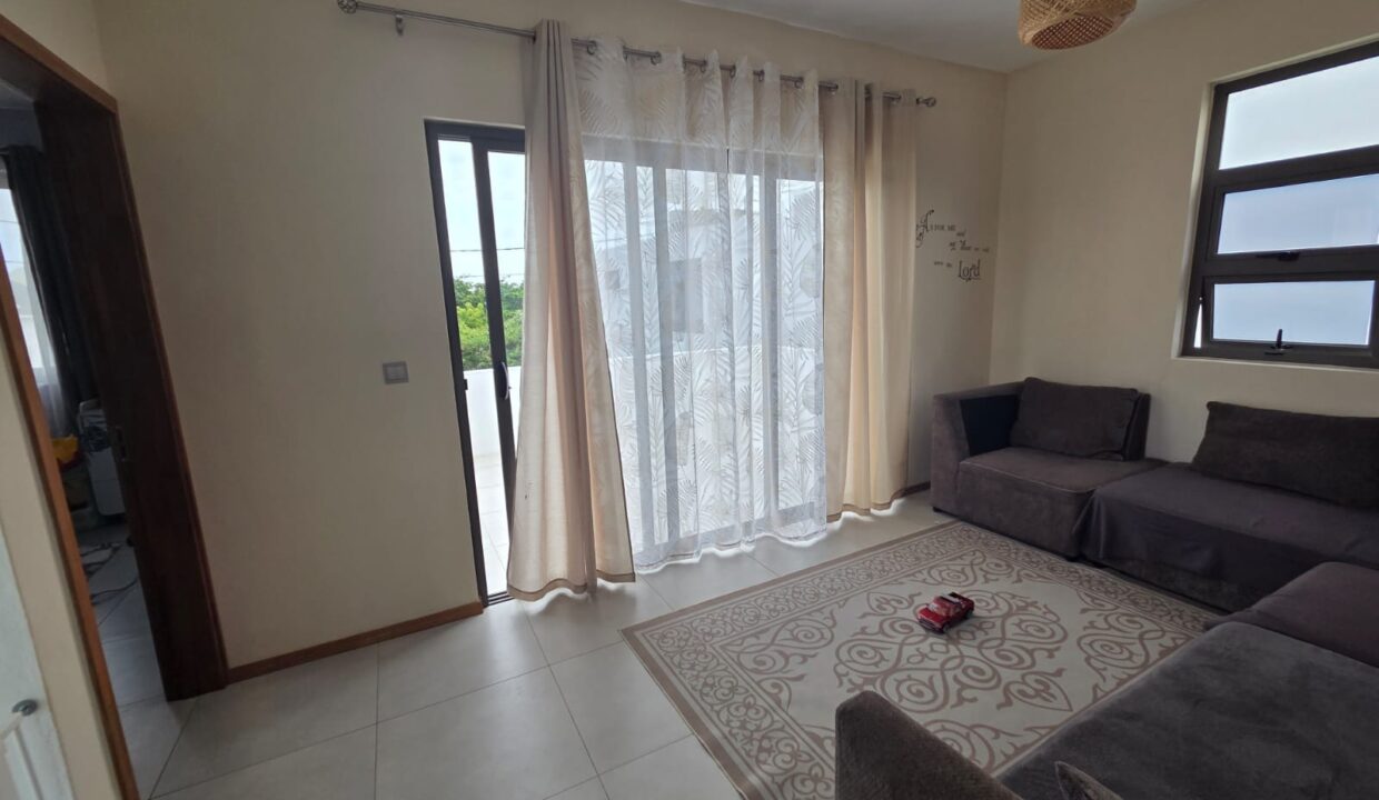 Elegant Modern 4 bedroom Villa for Sale in Grand Gaube 7