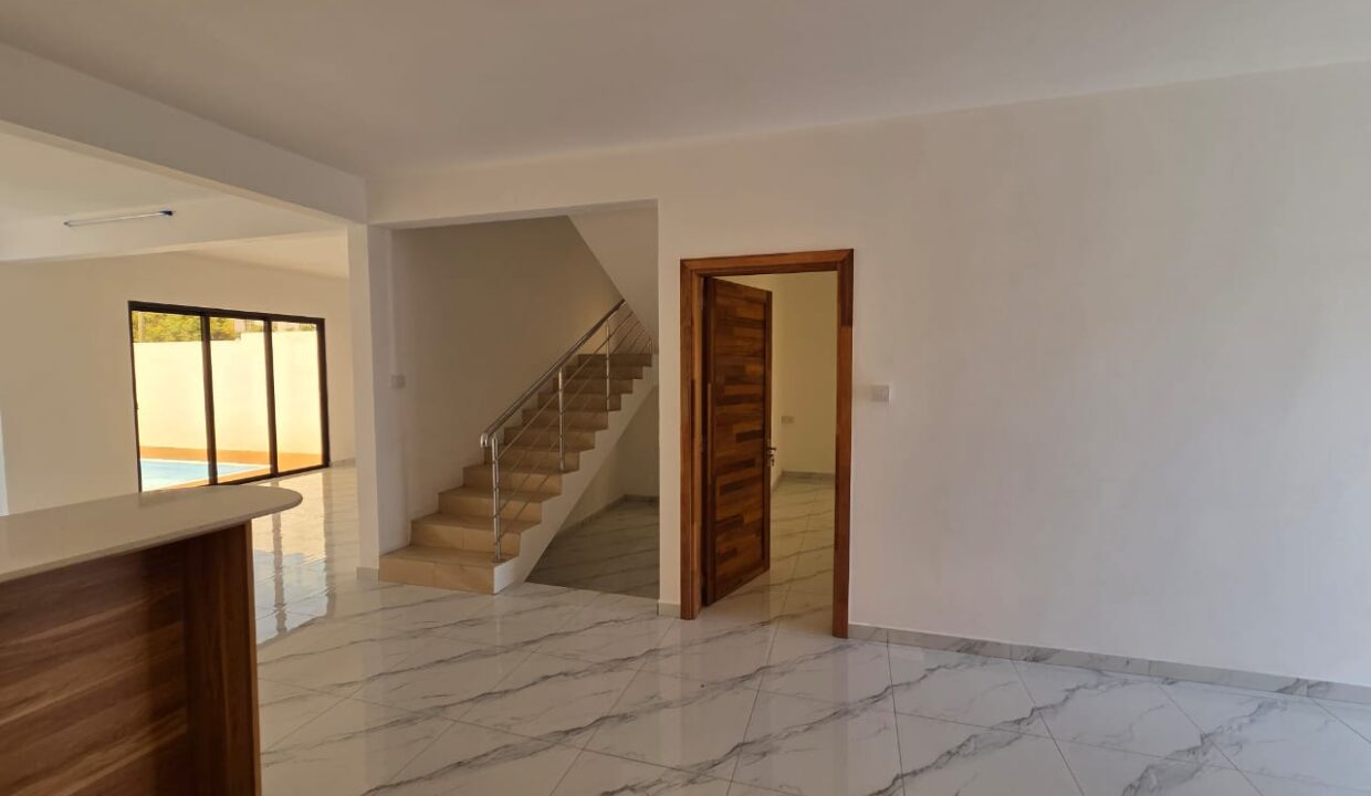 Elegant Villa for Sale in Trou aux Biches 3