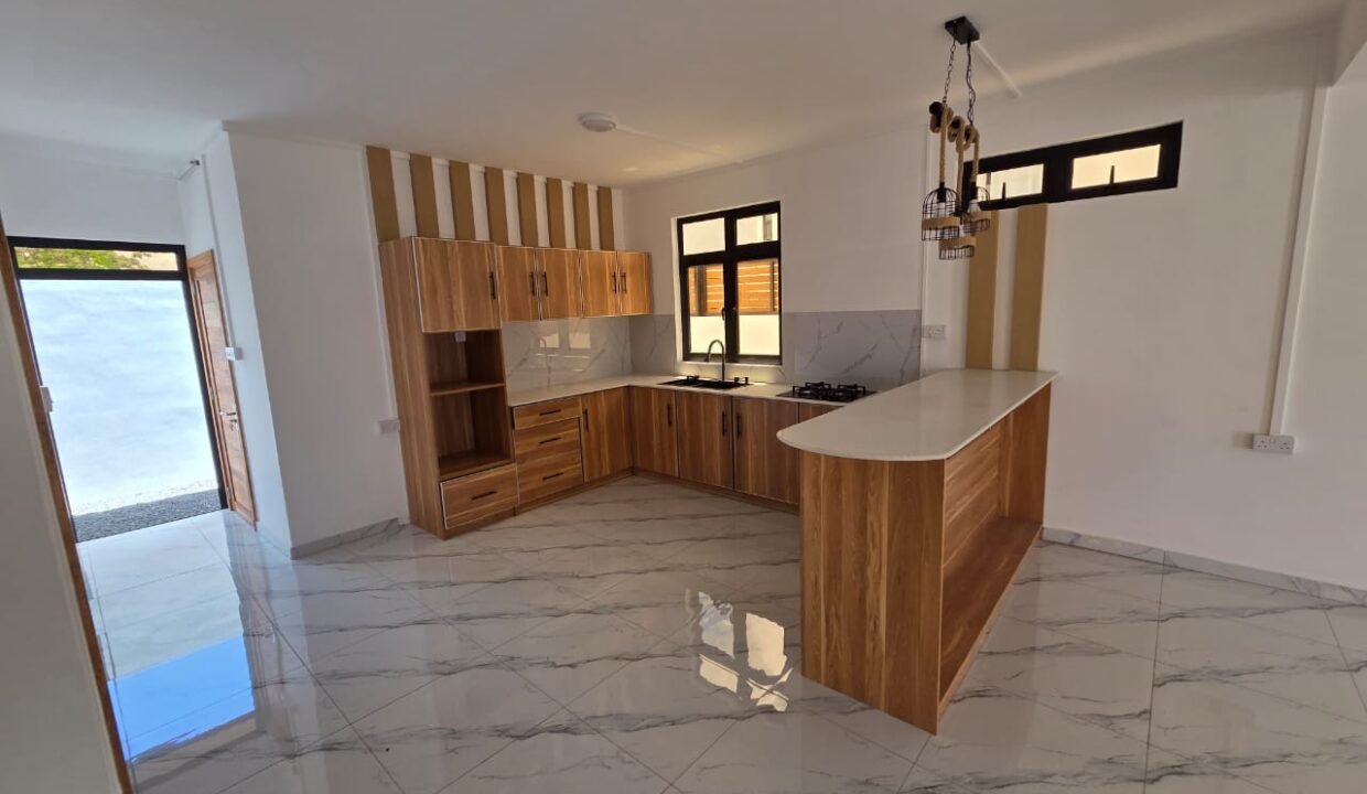 Elegant Villa for Sale in Trou aux Biches 4