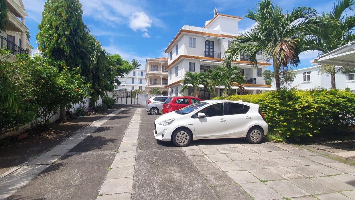 Furnished Studio For Rent In Grand Baie – Ideal Location With Modern Comfort 10