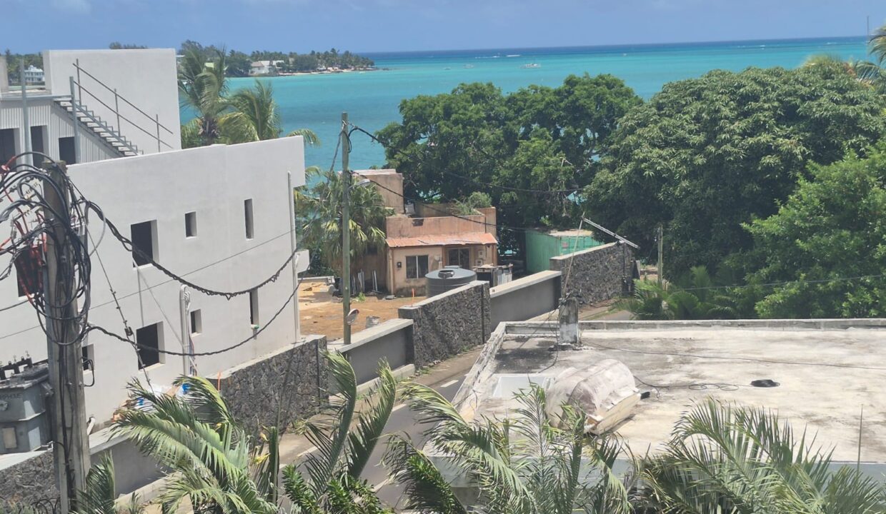 One-bedroom apartment with sea view for rent in grand baie (furnished or unfurnished) 3