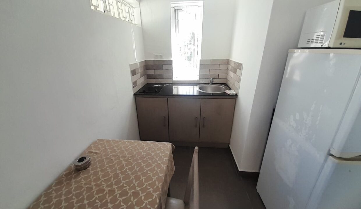 18 Bdroom Mini Hotel for Sale in Pereybere 10