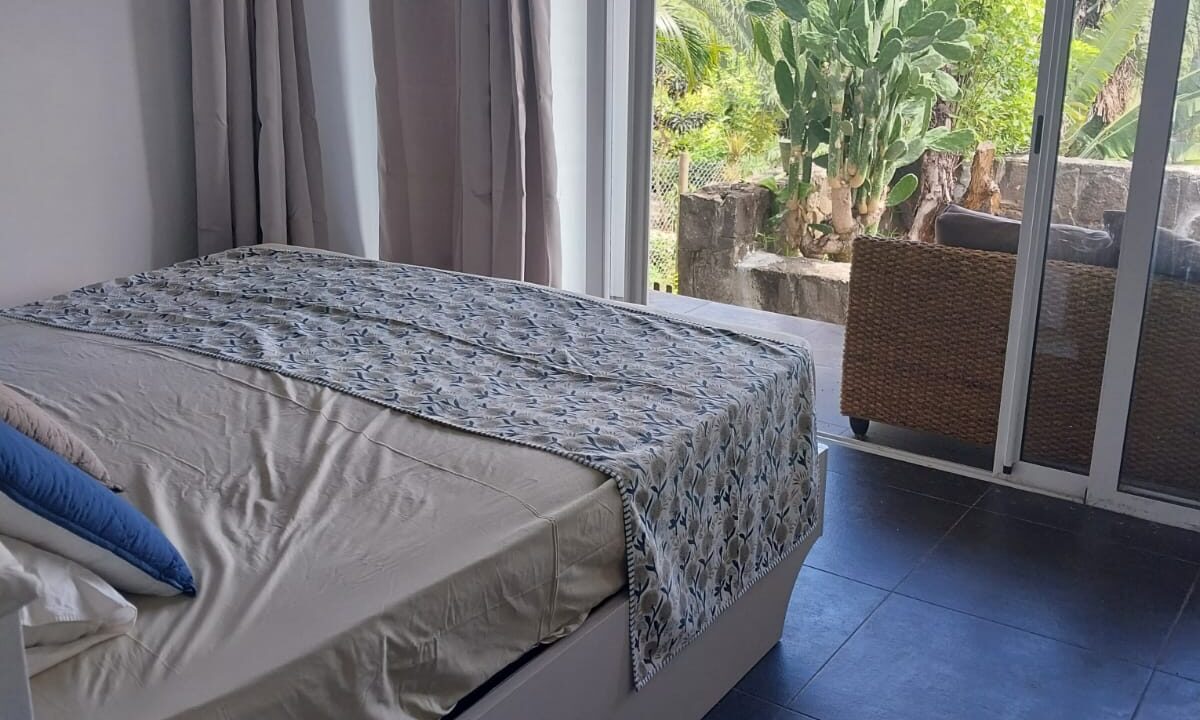 4-bedroom family villa with swimming pool for sale – Village des Pêcheurs, Rivière Noire (4)