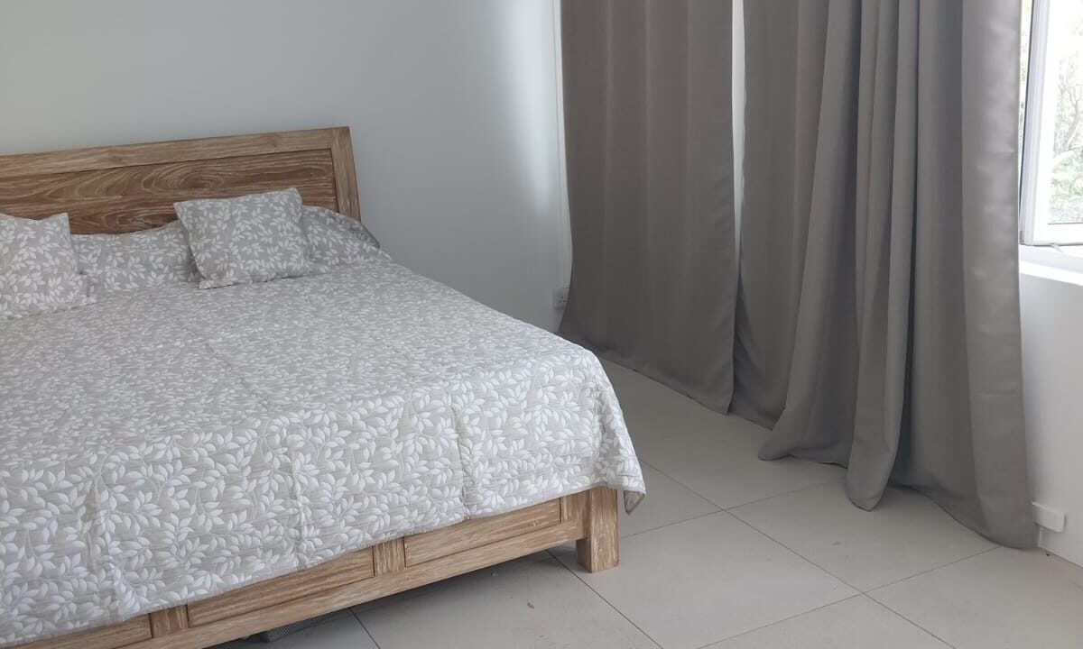 4-bedroom family villa with swimming pool for sale – Village des Pêcheurs, Rivière Noire (5)