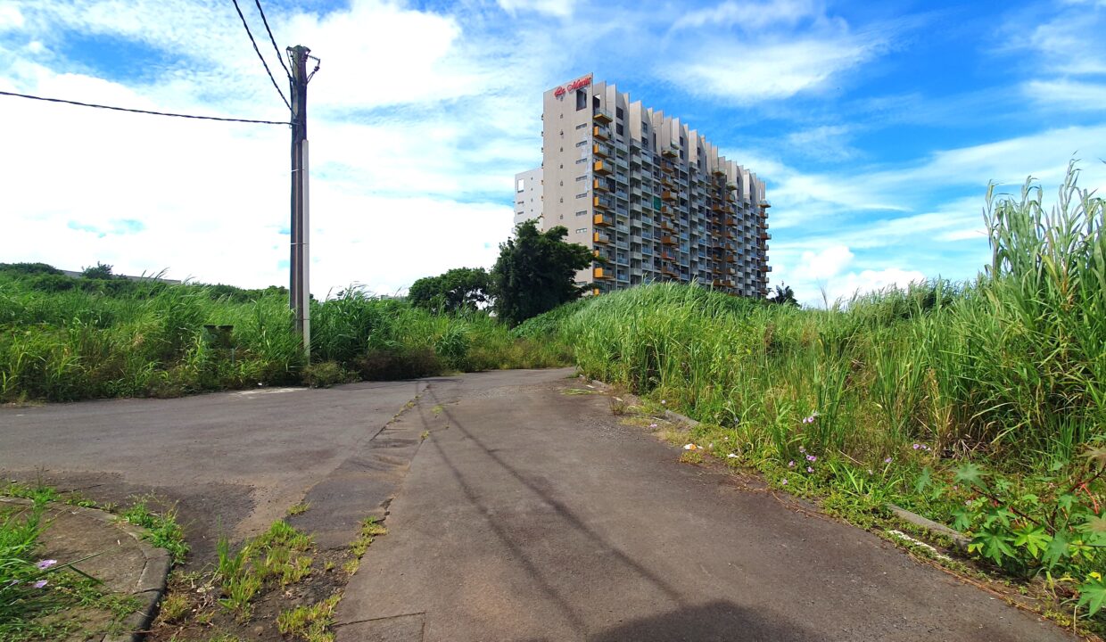 56.15 perch commercial and residential plot for sale – Sodnac, high-rise zone (4)