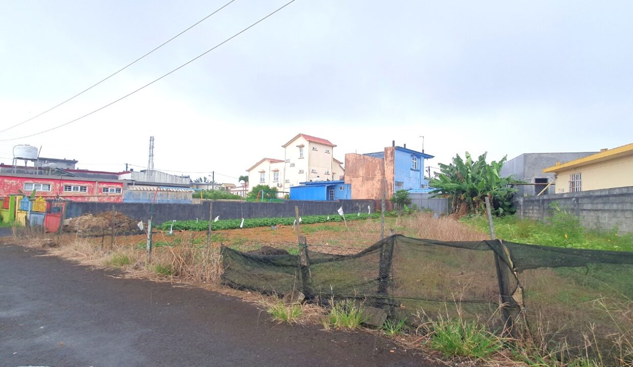 9 perches prime residential land for sale in Verdun 2