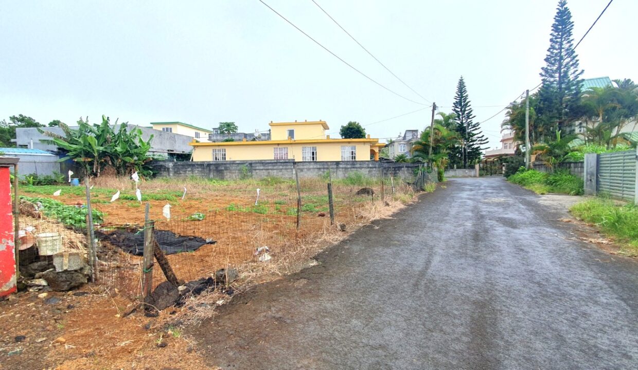 9 perches prime residential land for sale in Verdun 7