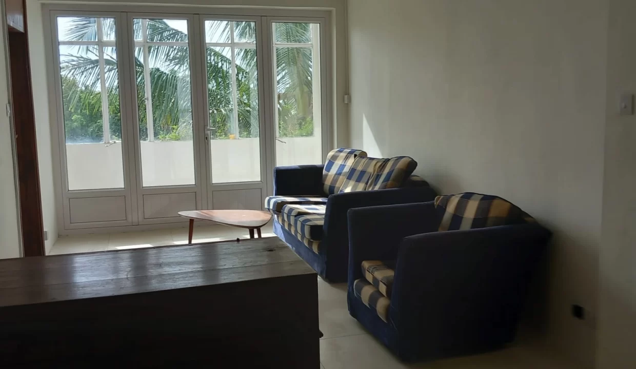 Fully Renovated 3 Bedroom Apartment with a Balcony for Rent in Floreal 7 Min Walk to Metro Station 4