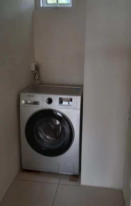 Fully Renovated 3 Bedroom Apartment with a Balcony for Rent in Floreal 7 Min Walk to Metro Station 5