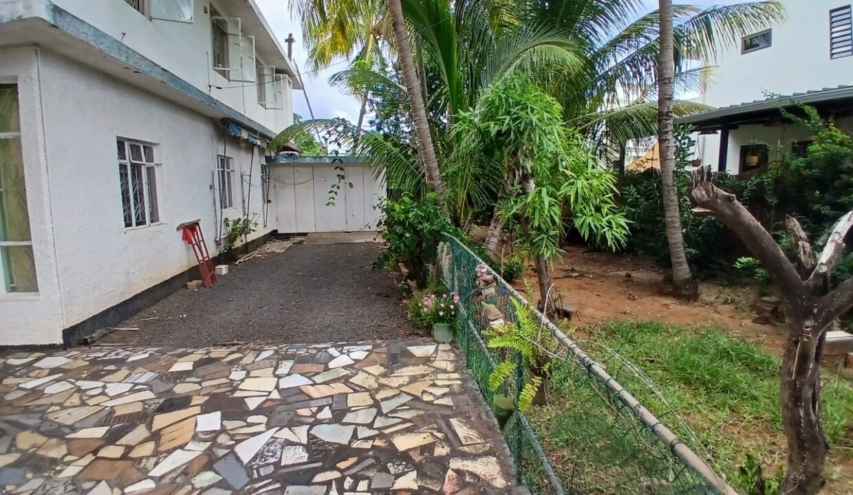 House for sale in Morc Raffray, Albion 1