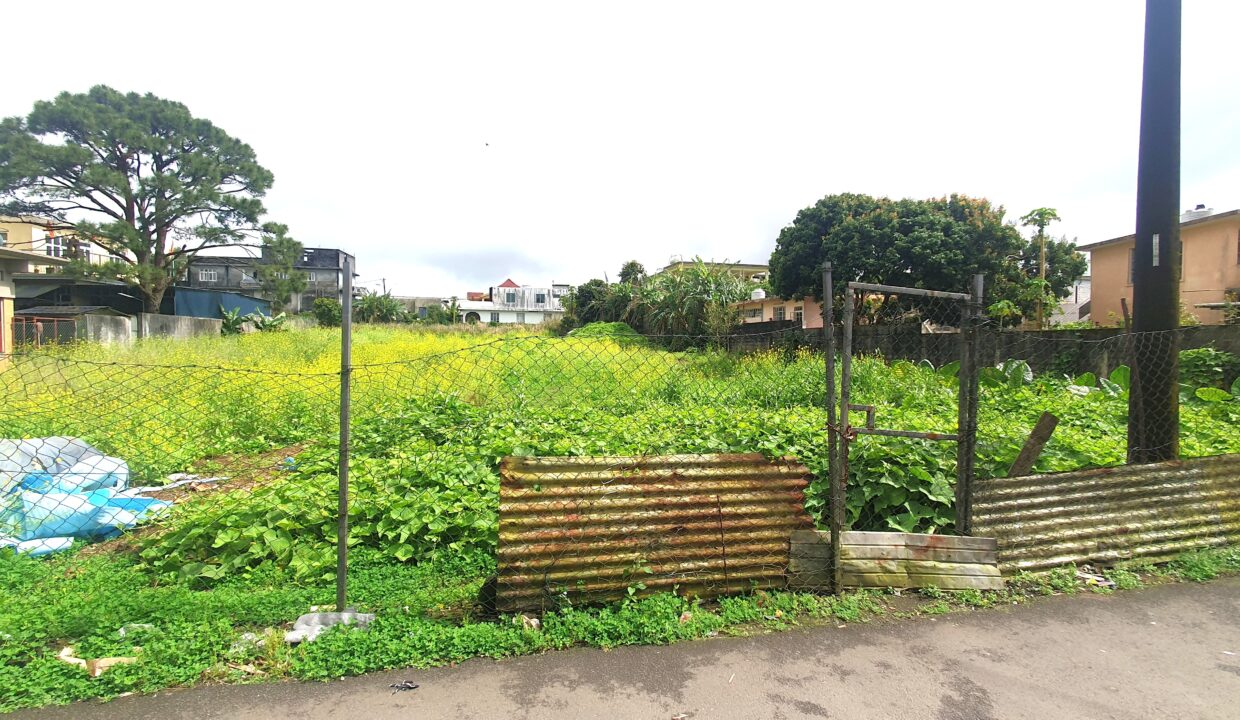 Land for sale at Quartier Militaire 7