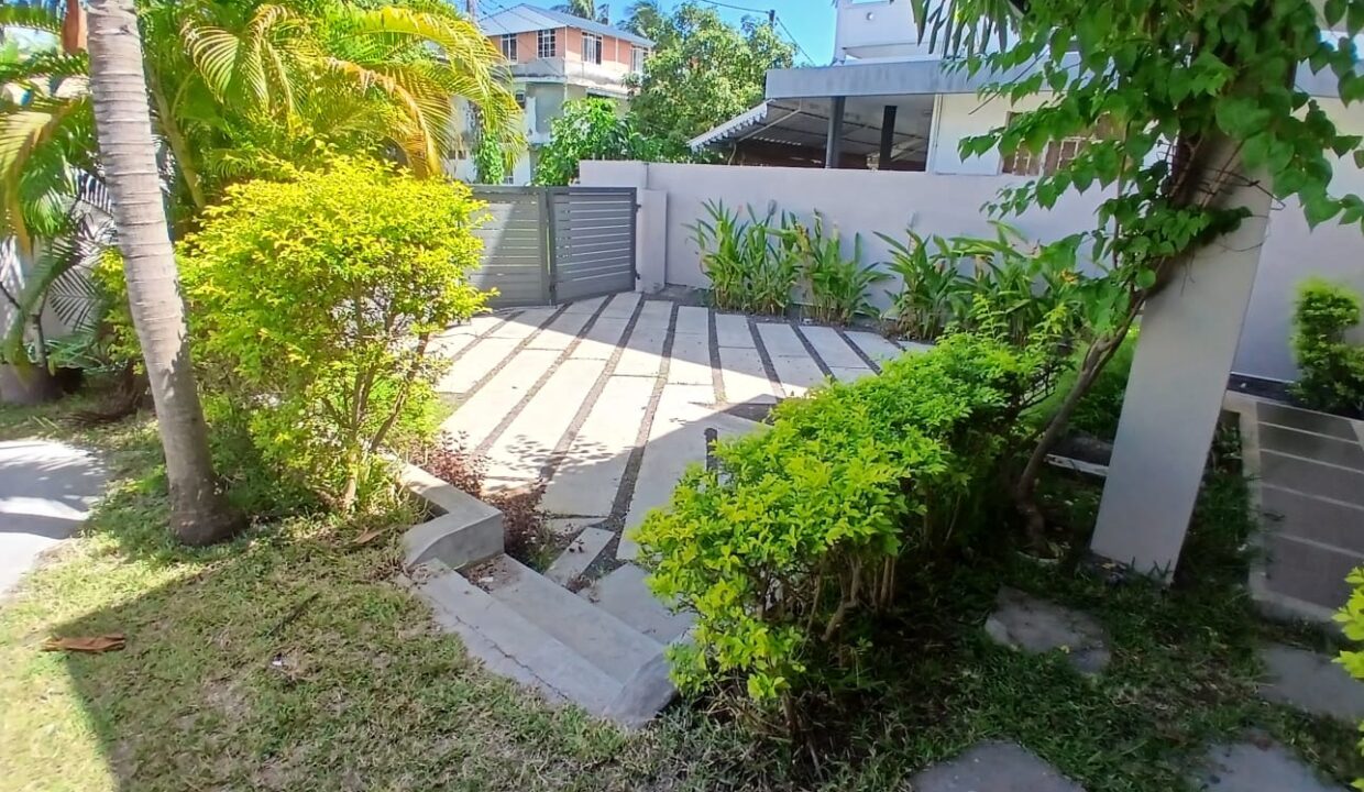 Private villa for short-term rent – Pereybere (2)