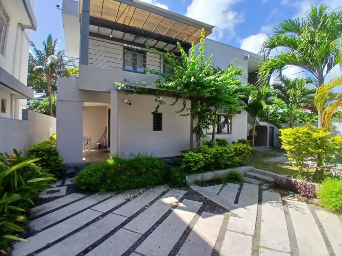 Private villa for short-term rent – Pereybere