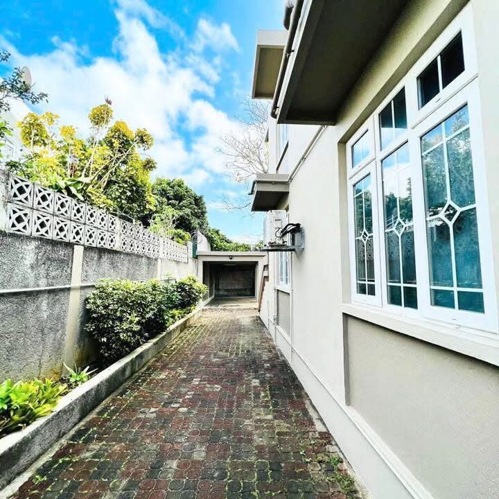 Super Luxurious Fully Furnishe Apartment For Rent in Quatre Bornes 2