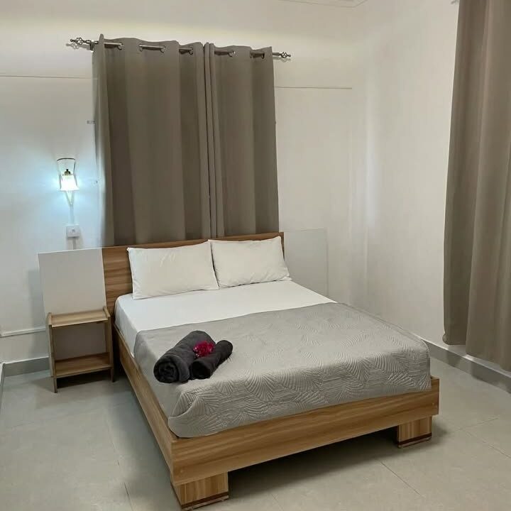 Tastefully Furnished 3-Bedroom Ground Floor Apartment in the Heart of Pereybere 1