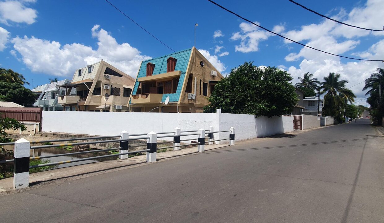 Villa for sale in Flic en Flac1