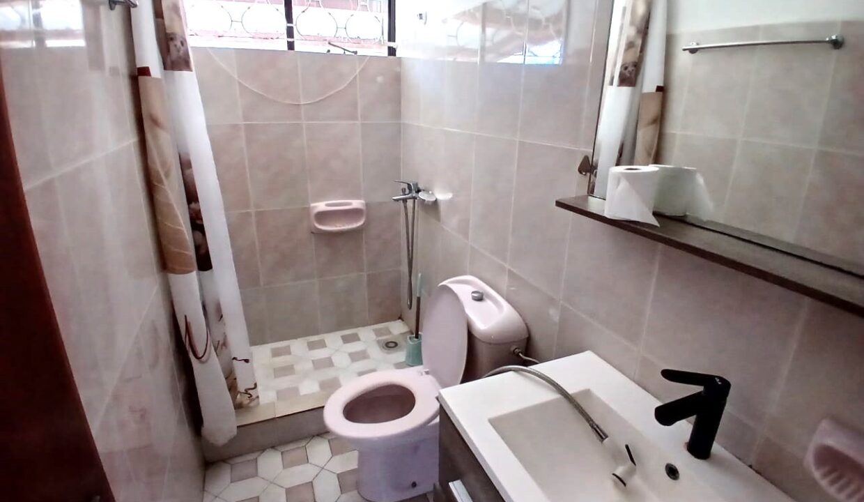 Beachfront House for Rent – Albion, Mauritius (10)