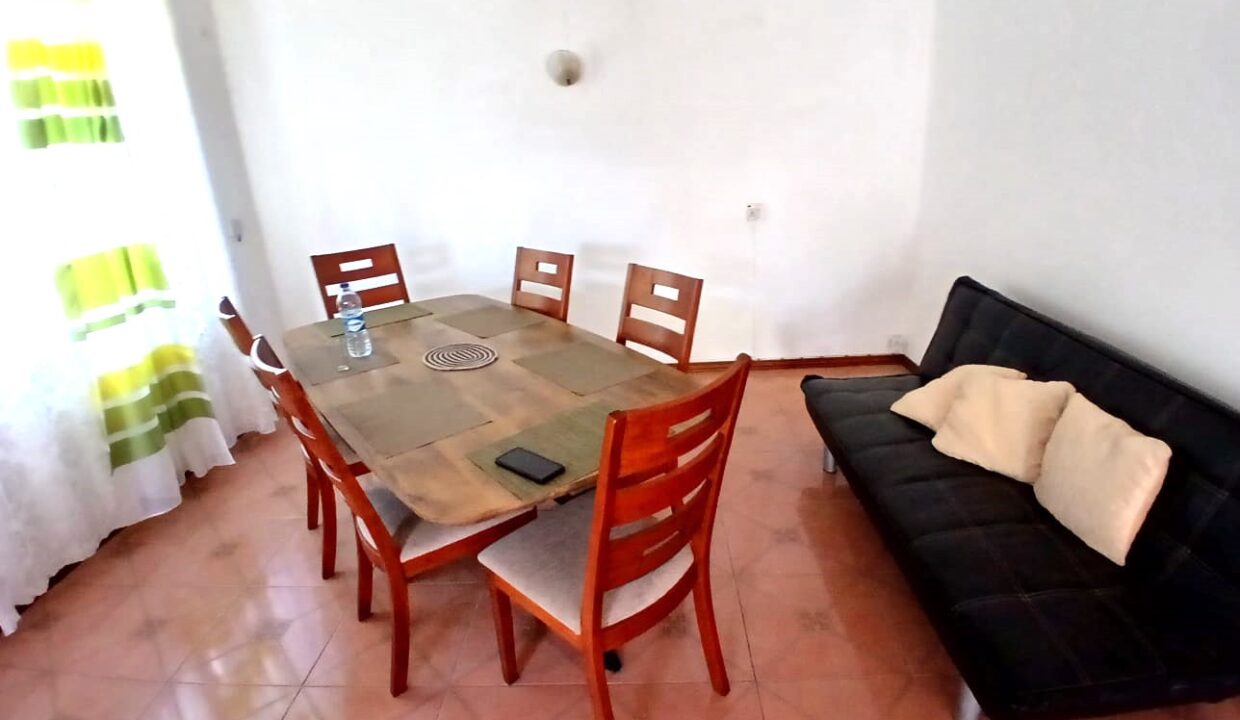 Beachfront House for Rent – Albion, Mauritius (11)