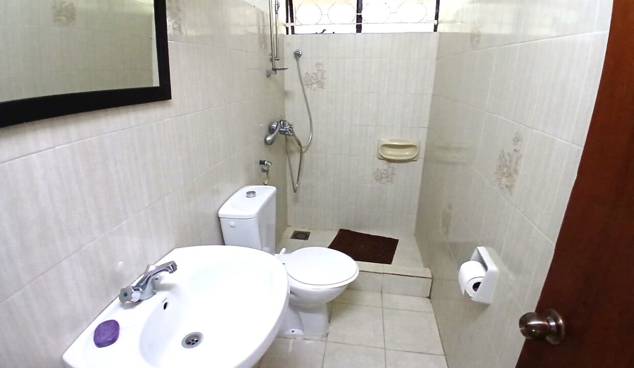 Beachfront House for Rent – Albion, Mauritius