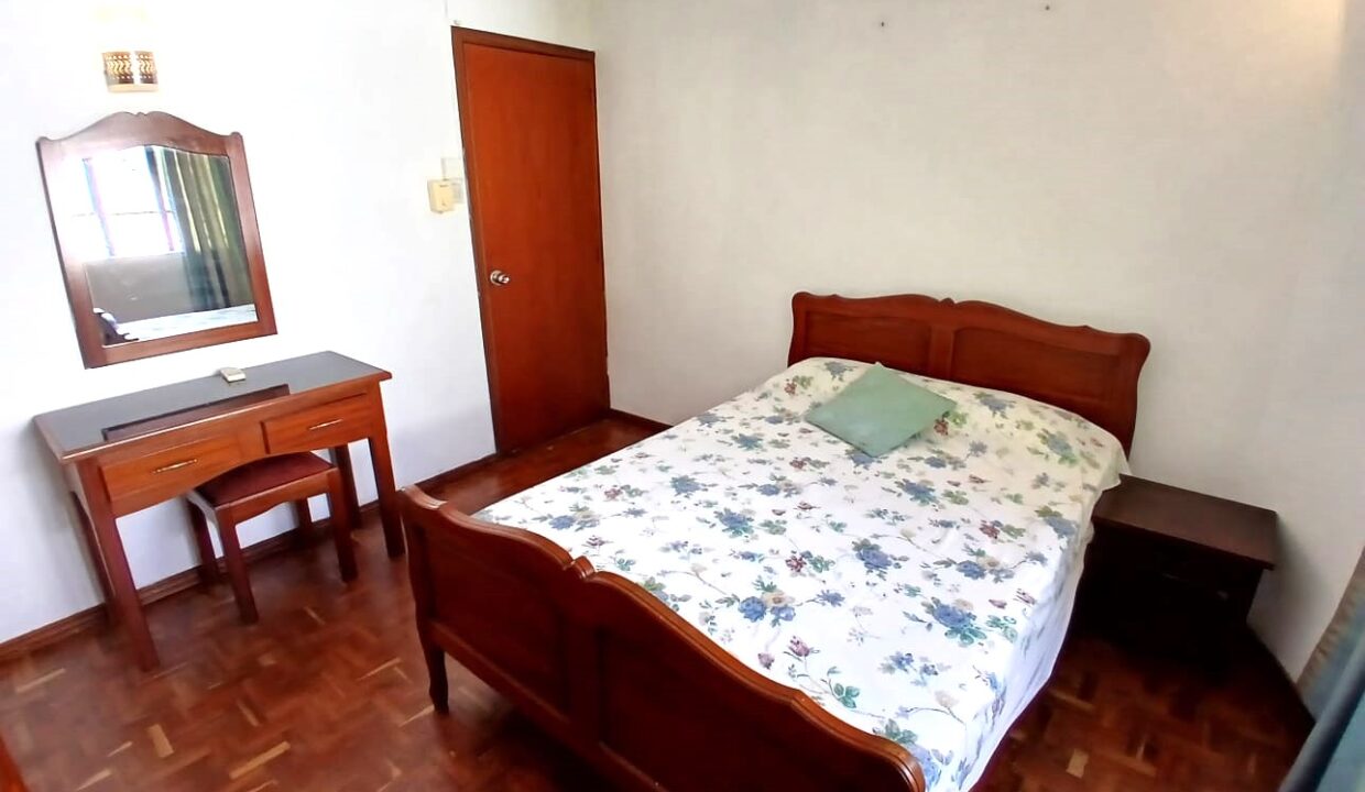 Beachfront House for Rent – Albion, Mauritius (5)